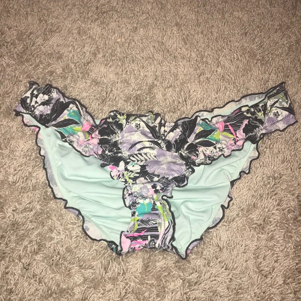 Matching bottoms (swim)